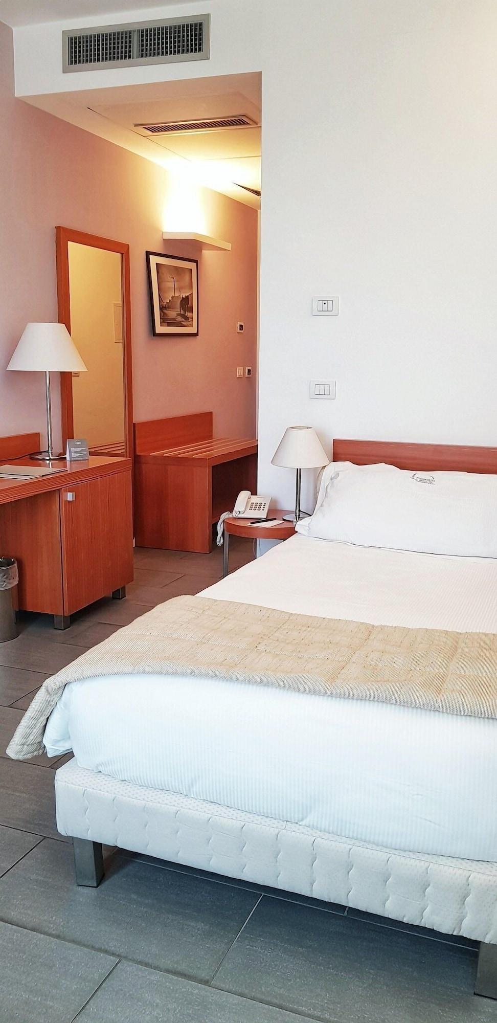 Poggio Del Sole Hotel Contrada Cimillà Eksteriør billede